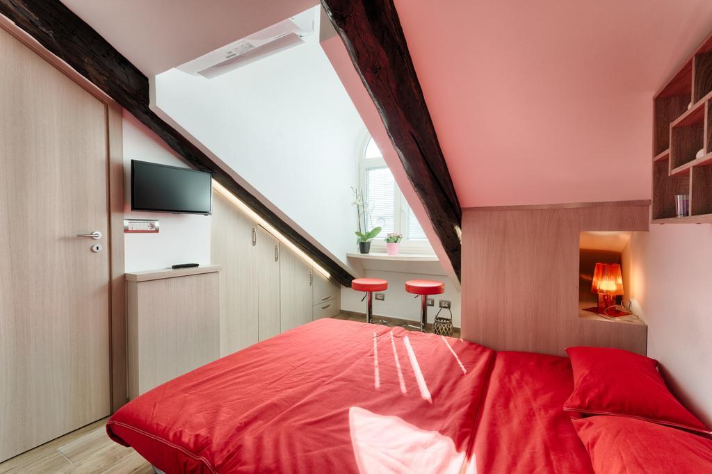 Multifunctional Stylish Studio Torino Exterior foto